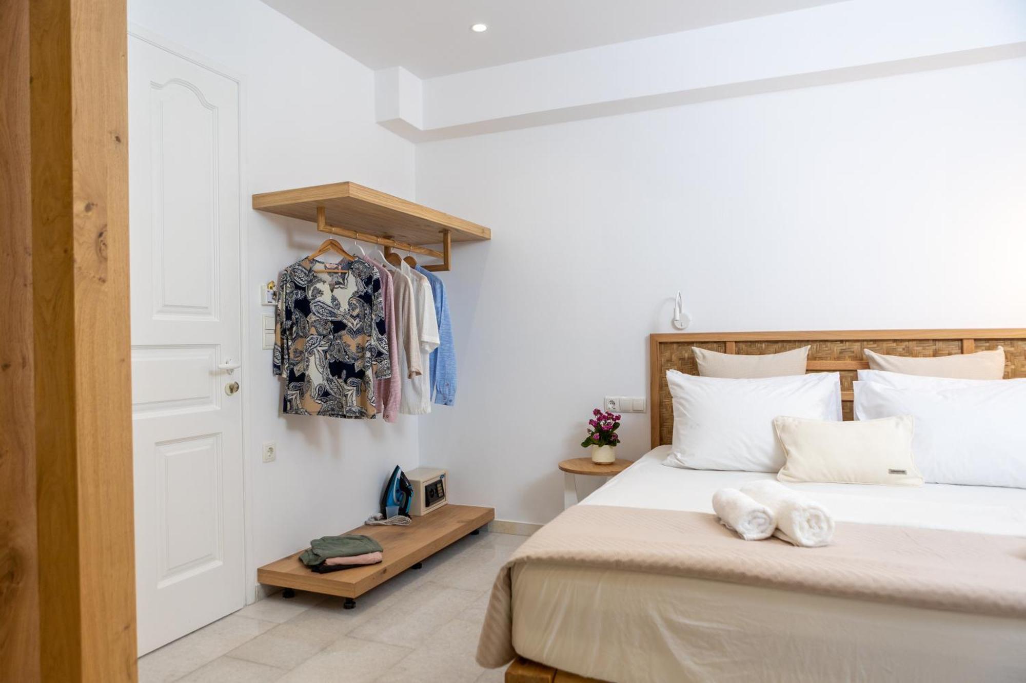 Stratos Naxos City
